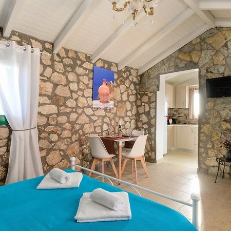 Sofias Cottage Razata Argostoli المظهر الخارجي الصورة