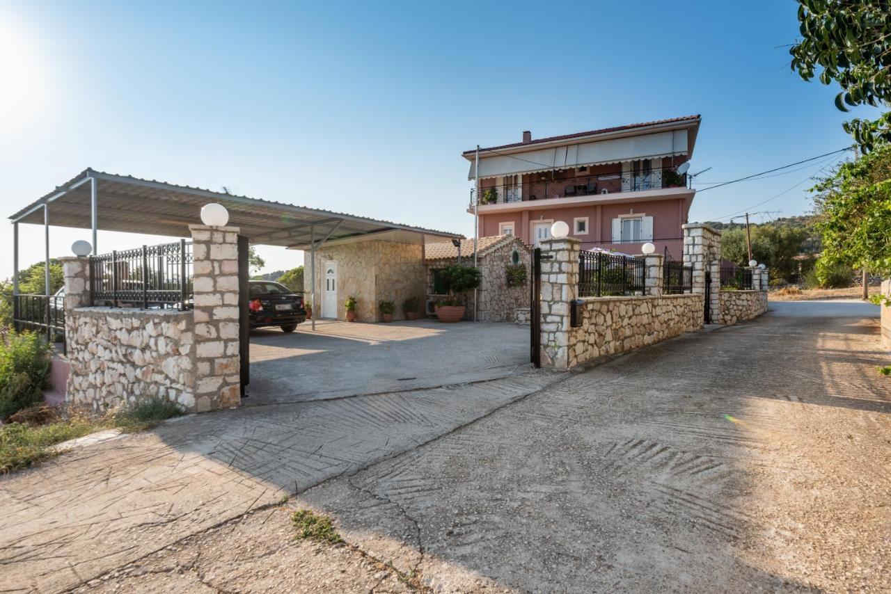 Sofias Cottage Razata Argostoli المظهر الخارجي الصورة