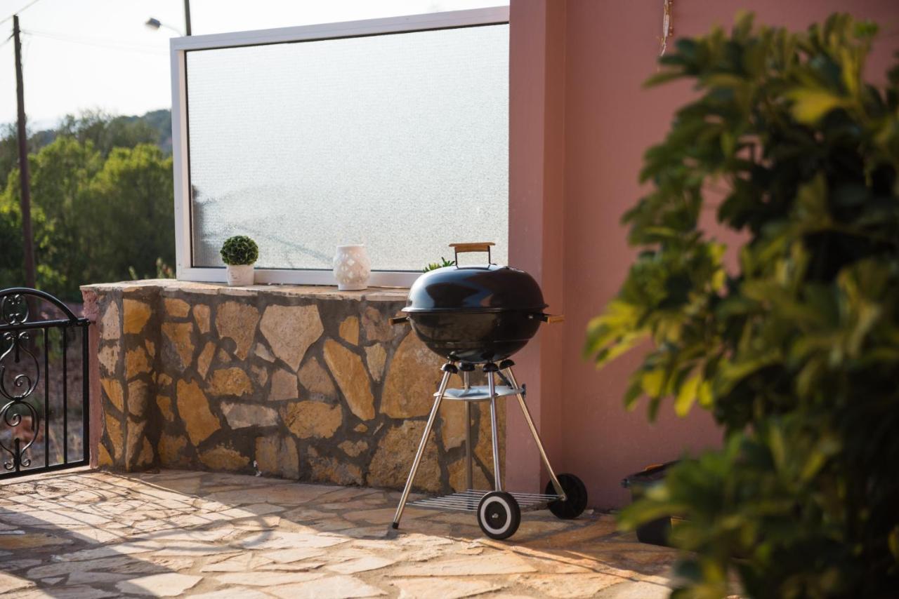 Sofias Cottage Razata Argostoli المظهر الخارجي الصورة